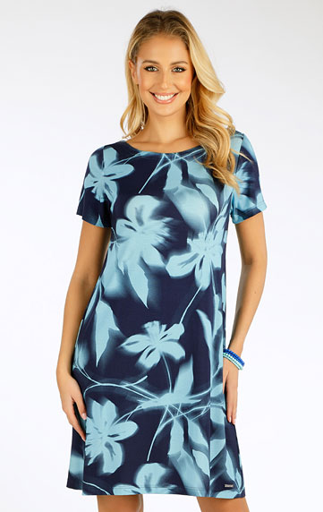 Šaty dámské s krátkým rukávem.