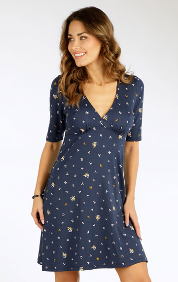 Šaty dámské s krátkým rukávem.